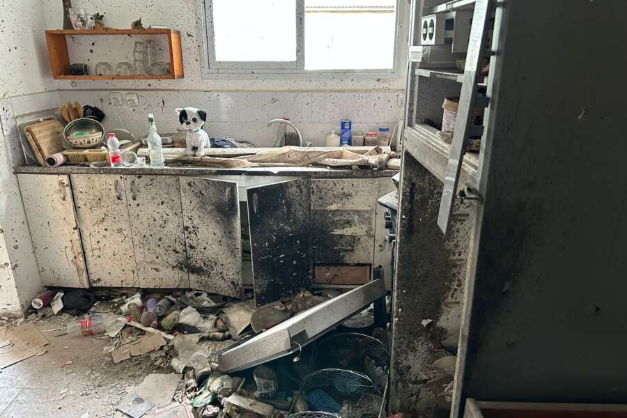 Viaggio nel kibbutz di Kissufim, il paesino fantasma dove un razzo partito da Gaza arriva in 10 secondi