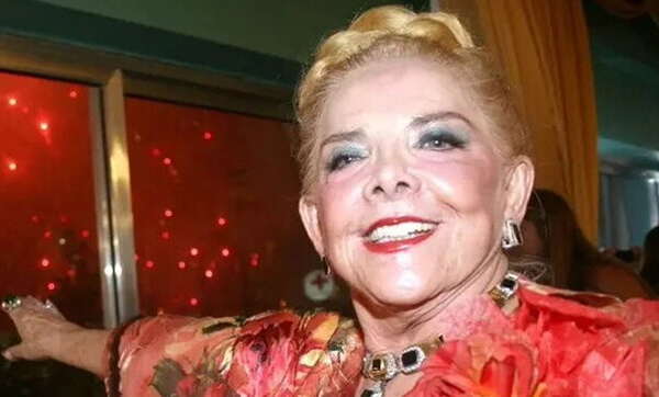 “Non la vediamo da dieci anni” milionaria 88enne sequestrata in casa dal suo autista: riesce a scappare dopo aver perso 30 chili e milioni di euro