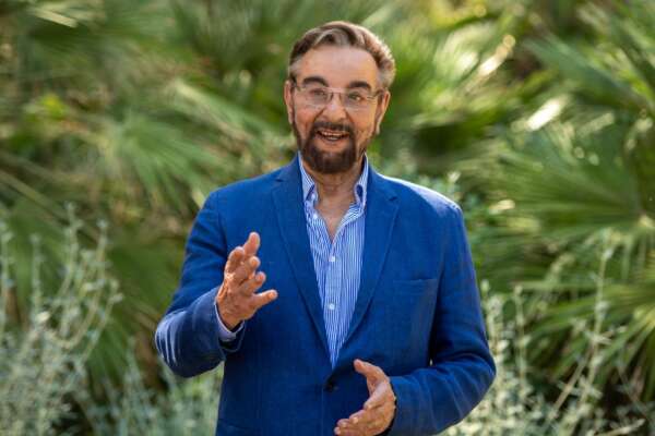 Kabir Bedi