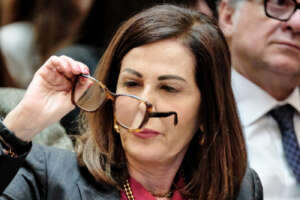 Caso Visibilia, la relazione di Bankitalia: “Finanziamenti da 2,4 milioni spacciando le società per start-up e fatture retrodatate”. Guai per Santanchè