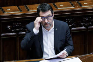 Il ministro dei Trasporti Matteo Salvini alla Camera dei deputati durante il Question time. Roma, Mercoledì, 3 aprile 2024 (Foto Roberto Monaldo / LaPresse)

Transport minister Matteo Salvini in the Chamber of deputies during Question time. Rome, Wednesday, April 3, 2024 (Photo by Roberto Monaldo / LaPresse)