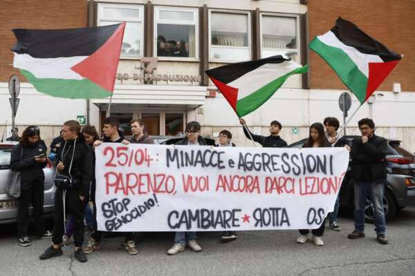 Studenti contro Parenzo Studenti contro Parenzo