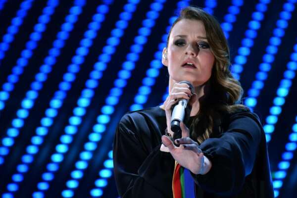 Foto Gian Mattia D’Alberto /LaPresse
09-02-2016 Sanremo, IM
Spettacolo  
66° Festival della Canzone Italiana, Prima serata
nella foto: Irene Fornaciari

Photo  Gian Mattia D’Alberto/LaPresse
02-09-2016 Sanremo, IM
Entertainment
66th Festival of italian song, First evening
In the photo: Irene Fornaciari