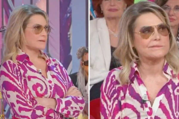 Simona Ventura (di nuovo) con la paralisi facciale, l’imminente matrimonio a rischio e l’aborto ‘che il padre del bambino non ha mai scoperto’ : la conduttrice abbandona il programma in diretta
