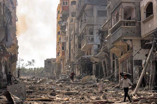 Israele sta perpetrando un genocidio e paralizza gli aiuti, l’unica verità (fake) che non verrà mai boicottata su X Israele sta perpetrando un genocidio e paralizza gli aiuti, l’unica verità (fake) che non verrà mai boicottata su X