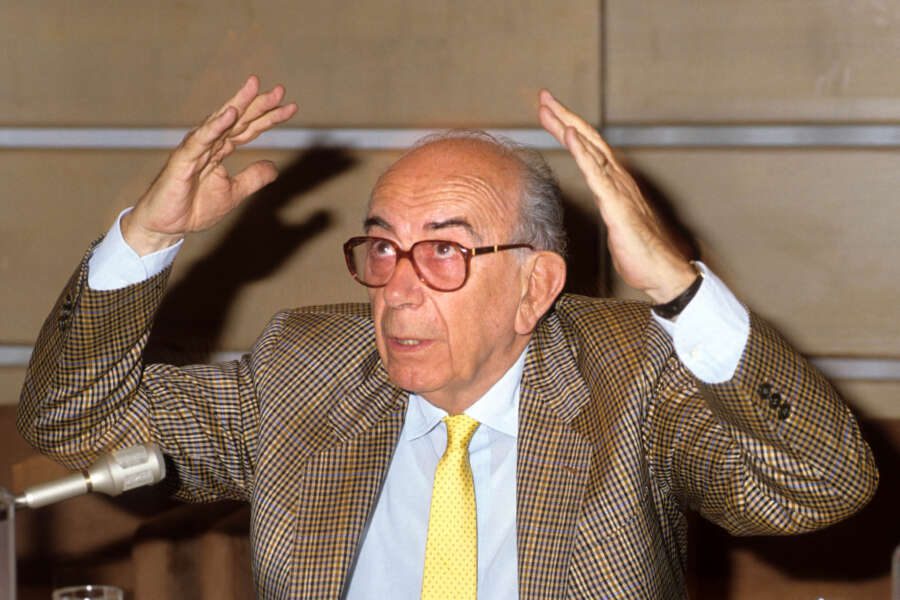 Dc e Pd, quel confronto impossibile: l’abitudine persa di mettere i contenuti al centro