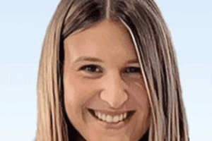 Rinuncia alle cure per il tumore al seno e muore a 33 anni: era incinta ‘voleva far nascere il bambino”