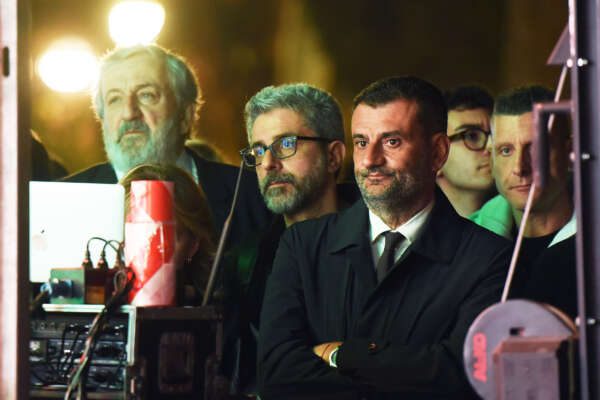 MICHELE  EMILIANO  PRESIDENTE REGIONE  PUGLIA    GIOVANNI  SASSO   PROFORMA  COMUNICAZIONE   ANTONIO DECARO  SINDACO