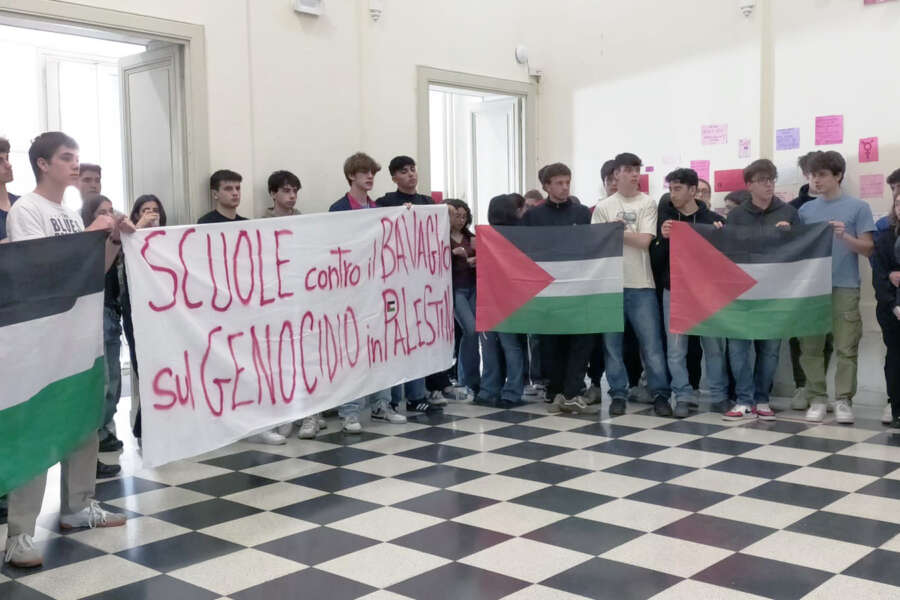 Studenti palestinesi destinati ad atenei italiani, ma nessuno chiede loro cosa pensino di Hamas