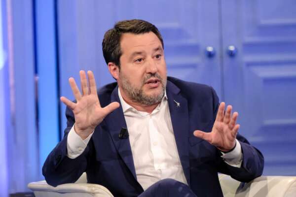 Salvini precetta ancora lo sciopero dei treni. Il caldo, il Natale, la Formula Uno: le scuse del Ministro per combattere i sindacati