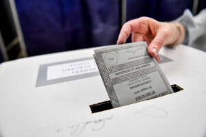 Europee, come combattere l’astensionismo: l’esempio Usa, iscriversi nelle liste elettorali