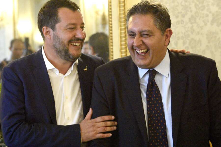 Foto Stefano Cavicchi – LaPressepolitica16 07 2019 GenovaIl Ministro Matteo Salvini a Genova per consegnare i beni confiscati nel centro storicoNella Foto Matteo Salvini e Giovanni TotiPhoto  Stefano Cavicchi – LaPressenews July, 16  2019 Genova – Italy Matteo Salvini in Genova In the pic: Matteo Salvini e Giovanni Toti