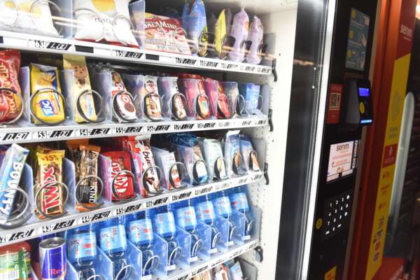 Sugar Tax e Plastic Tax, la pillola amara dello stato etico: quando la soluzione a ogni problema è una nuova legge