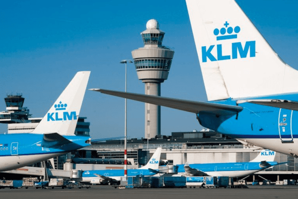 Muore risucchiato da motore aereo ad Amsterdam: il volo era pronto a partire