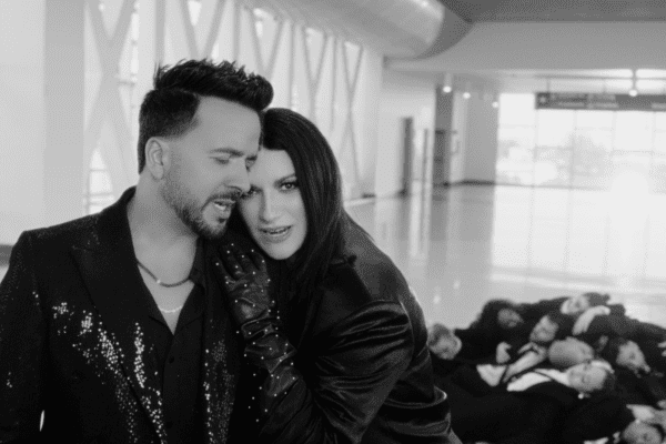 Laura Pausini, tenacemente “pop” contro il precotto di questi tempi