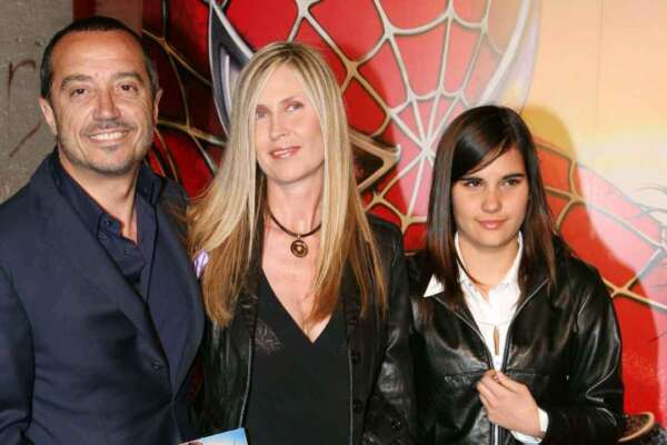 Franco di Mare, la compagna Giulia Berdini, la figlia adottiva Stella e l’affetto della famiglia: “Mi sento piccolo sultano”