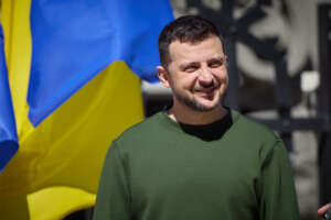 Piano per uccidere Zelensky, silurato il capo della sicurezza del presidente: tutto troppo facile per le spie russe