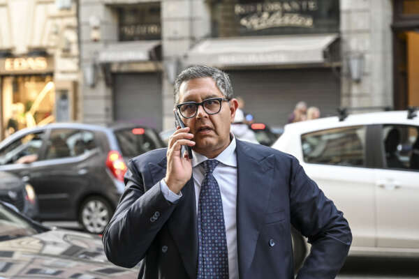 Caso Toti, il “pool” di Tangentopoli emette già sentenza: quando ogni finanziamento politico è corruzione Caso Toti, il “pool” di Tangentopoli emette già sentenza: quando ogni finanziamento politico è corruzione