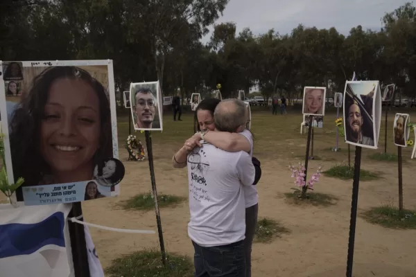 Sette e Ottobre, il divieto in Italia di queste parole dopo il sabato nero: dalle Università agli incontri con psicologi Sette e Ottobre, il divieto in Italia di queste parole dopo il sabato nero: dalle Università agli incontri con psicologi
