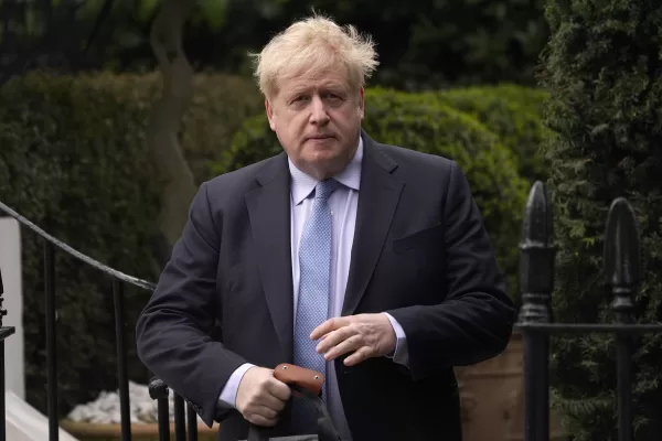 Da Sunak al ritorno di Boris Johnson, i Tory pensano al post elezioni tra faide e virata populista