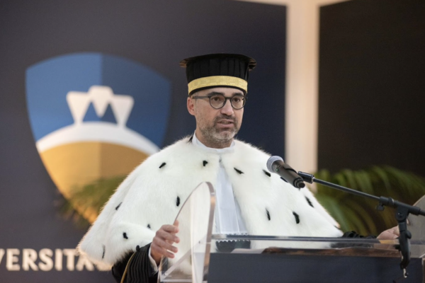 Il rettore Carlo Alberto Giusti: “Dibattito vitale per gli atenei, no ai boicottaggi contro Israele” Il rettore Carlo Alberto Giusti: “Dibattito vitale per gli atenei, no ai boicottaggi contro Israele”