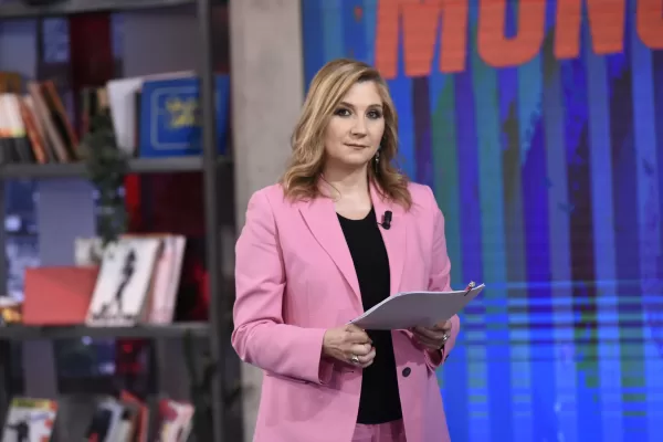 Serena Bortone messa all’angolo dalla Rai dopo il caso Scurati: non potrà più trattare di politica. La mossa per evitare il licenziamento Serena Bortone messa all’angolo dalla Rai dopo il caso Scurati: non potrà più trattare di politica. La mossa per evitare il licenziamento