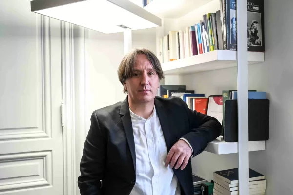 Iacoboni racconta le ingerenze russe: “Influencer e liste, così lo Zar Putin tenta di inquinare le democrazie” Iacoboni racconta le ingerenze russe: “Influencer e liste, così lo Zar Putin tenta di inquinare le democrazie”