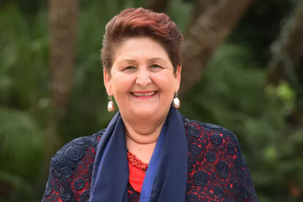 Teresa Bellanova: “Basta scontri che dividono l’atomo, non ha senso chiedere un passo indietro a Renzi” Teresa Bellanova: “Basta scontri che dividono l’atomo, non ha senso chiedere un passo indietro a Renzi”