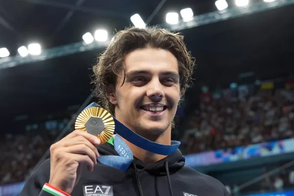 Immenso Ceccon, Oro nei 100 dorso a Parigi 2024, è la gara che aveva sognato: “L’ho preparata in ogni minimo dettaglio” Immenso Ceccon, Oro nei 100 dorso a Parigi 2024, è la gara che aveva sognato: “L’ho preparata in ogni minimo dettaglio”