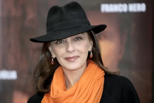 Morta Maria Rosaria Omaggio, da Canzonissima con Pippo Baudo alla copertina di Playboy. Era attrice di cinema e teatro Morta Maria Rosaria Omaggio, da Canzonissima con Pippo Baudo alla copertina di Playboy. Era attrice di cinema e teatro