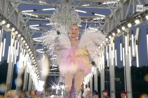 Olimpiadi Parigi, Bebe Vio modella incanta: “Italia, Italia” copre i fischi per Israele