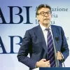 Conti pubblici, Giorgetti all’assemblea ABI: “Nessuna manovra lacrime e sangue”. Saranno d’accordo a Palazzo Chigi?