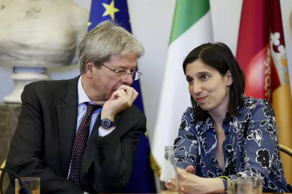 Gentiloni riaccende il desiderio della Margherita 2.0: i riformisti del Pd in pressing su Schlein Gentiloni riaccende il desiderio della Margherita 2.0: i riformisti del Pd in pressing su Schlein