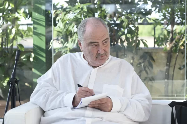 Goffredo Bettini, il coefficiente angolare del Pd: personalità influente e temuta con un’idea chiara di come si dovrebbe posizionare il partito Goffredo Bettini, il coefficiente angolare del Pd: personalità influente e temuta con un’idea chiara di come si dovrebbe posizionare il partito