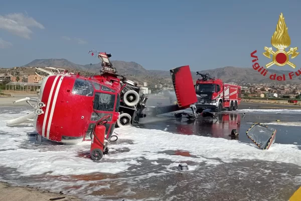 Incidente elicottero vigili del fuoco
