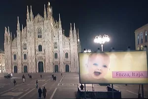 Il mio primo incontro con Berlusconi non fu d’amore, mi chiamò “signora”, cosa che detesto Il mio primo incontro con Berlusconi non fu d’amore, mi chiamò “signora”, cosa che detesto