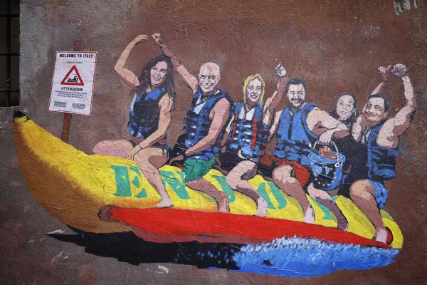 Le vacanze di Giorgia Meloni in Puglia e il ritorno di Giambruno. Ma a Cernobbio solo musi lunghi