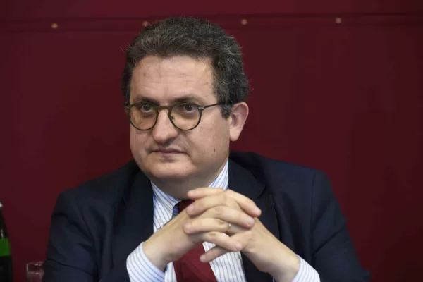 Stefano Da Empoli: “L’Italia vive di troppe polemiche simboliche, così il dibattito viene inquinato. Che fine hanno fatto i riformisti?” Stefano Da Empoli: “L’Italia vive di troppe polemiche simboliche, così il dibattito viene inquinato. Che fine hanno fatto i riformisti?”