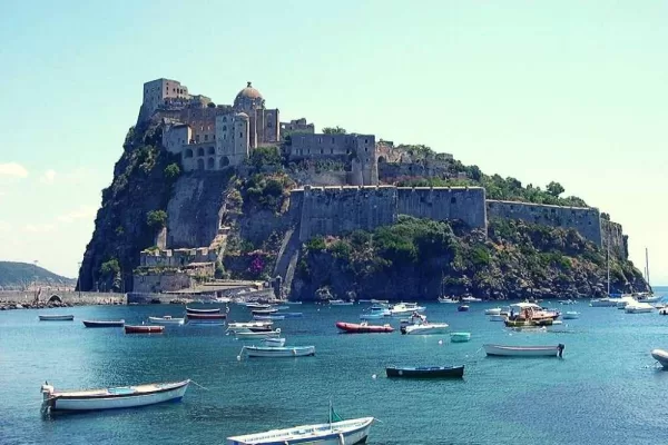 La città sommersa di Baia e quelle origini della società moderna