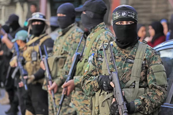 Hamas si sfila da negoziati sempre più inutili, il piano dell’Iran è creare “nuovi terroristi” attraverso la Giordania Hamas si sfila da negoziati sempre più inutili, il piano dell’Iran è creare “nuovi terroristi” attraverso la Giordania