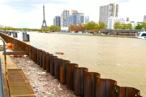 Parigi 2024, dalla Senna a Tahiti: ai francesi le Olimpiadi piacciono ma meglio rimanere lontano dall’acqua