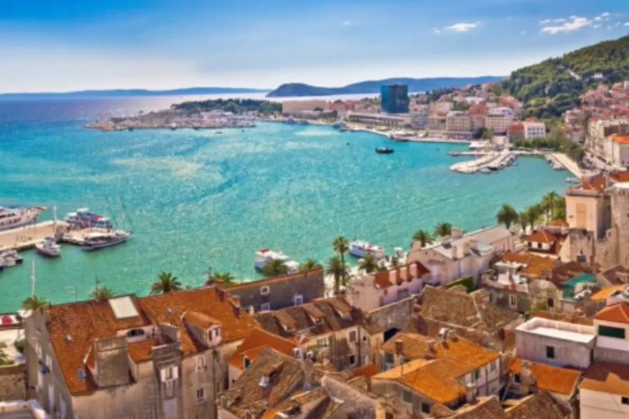 Spalato, 550€ per una corsa in taxi all’aeroporto. I 25 km più lunghi per due turiste italiane: “Sono arrivate in lacrime”