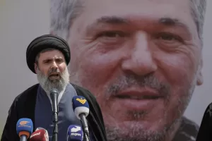 Chi è Hashem Safieddine, prossimo segretario di Hezbollah. Il legame con Teheran e lo scontro con Trump Chi è Hashem Safieddine, prossimo segretario di Hezbollah. Il legame con Teheran e lo scontro con Trump