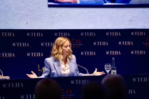 Dossier e depistaggi, Meloni blinda palazzo Chigi: la lotta ai siti occulti, quel mondo di mezzo che “vuole colpirci” 