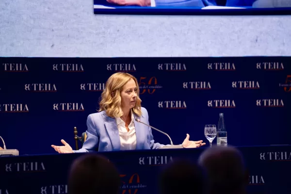 Dossier e depistaggi, Meloni blinda palazzo Chigi: la lotta ai siti occulti, quel mondo di mezzo che “vuole colpirci” 