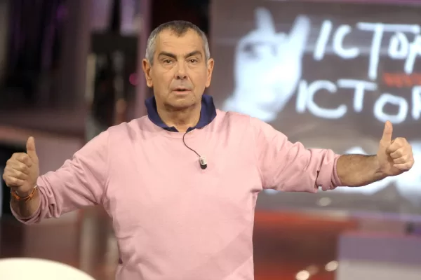 © Gian Mattia D’Alberto / LaPresse
21-04-2010 Milano, Italia
spettacolo
Victor Victoria
nella foto:  Luca Giurato
	
© Gian Mattia D’Alberto / LaPresse
21-04-2010 Milan
Victor Victoria show
in the picture: Luca Giurato