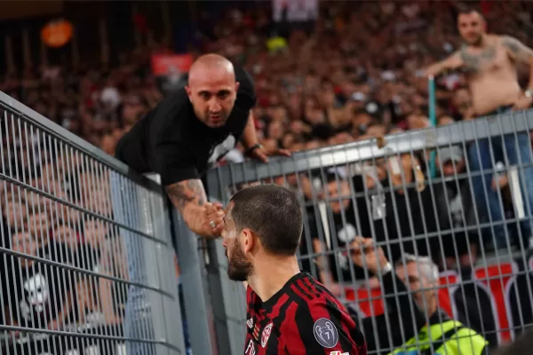 Chi è Luca Lucci, il milanista arrestato. Lo scettro della Sud, le partite di droga, i nuovi business e il legame con Fedez Chi è Luca Lucci, il milanista arrestato. Lo scettro della Sud, le partite di droga, i nuovi business e il legame con Fedez