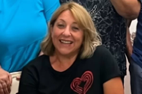 Omicidio Vago di Lavagno, Alessandra Spiazzi ha sparato al figlio e poi si è suicidata. Il 15enne lotta per la vita. “Lei aveva problemi di salute”