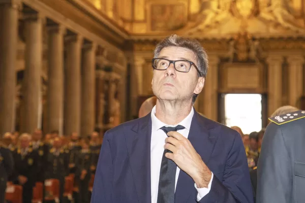 Giorgetti, ministro-nutrizionista: “Tagli a ministeri ed enti pubblici, farò la parte del cattivo: sacrifici sono come la dieta”