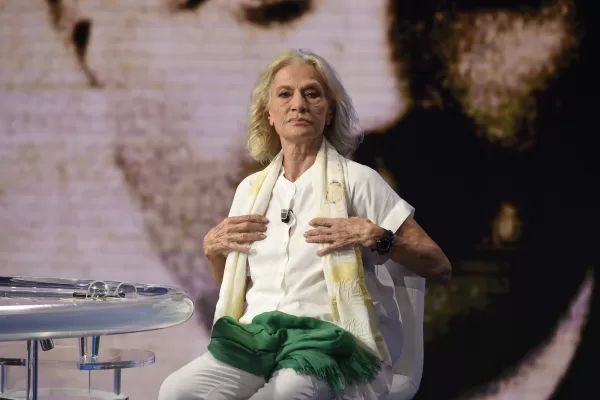 ANSELMA DELL’OLIO GIORNALISTA ANSELMA DELL’OLIO GIORNALISTA